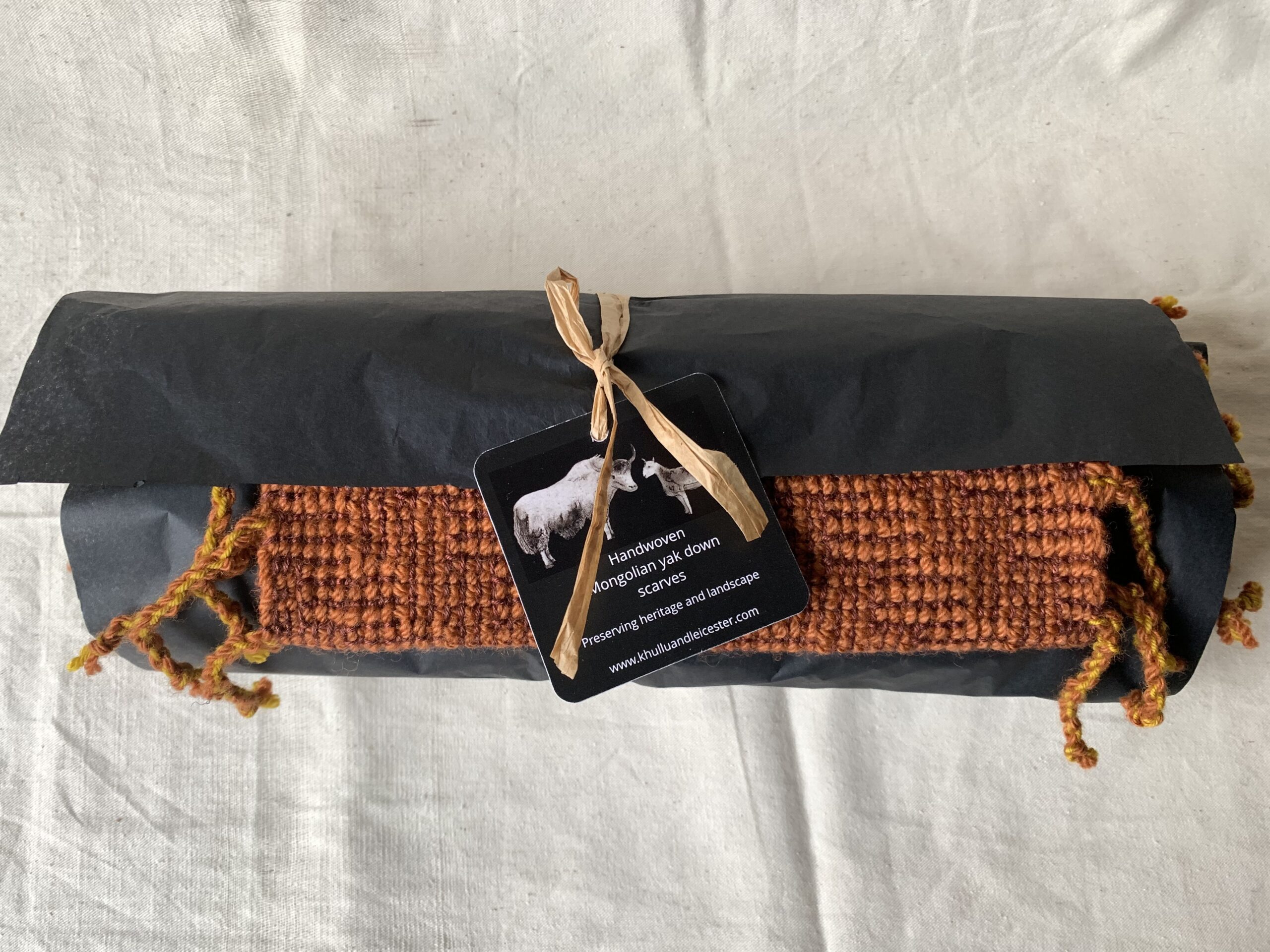 Fringed mosscar - Image 4