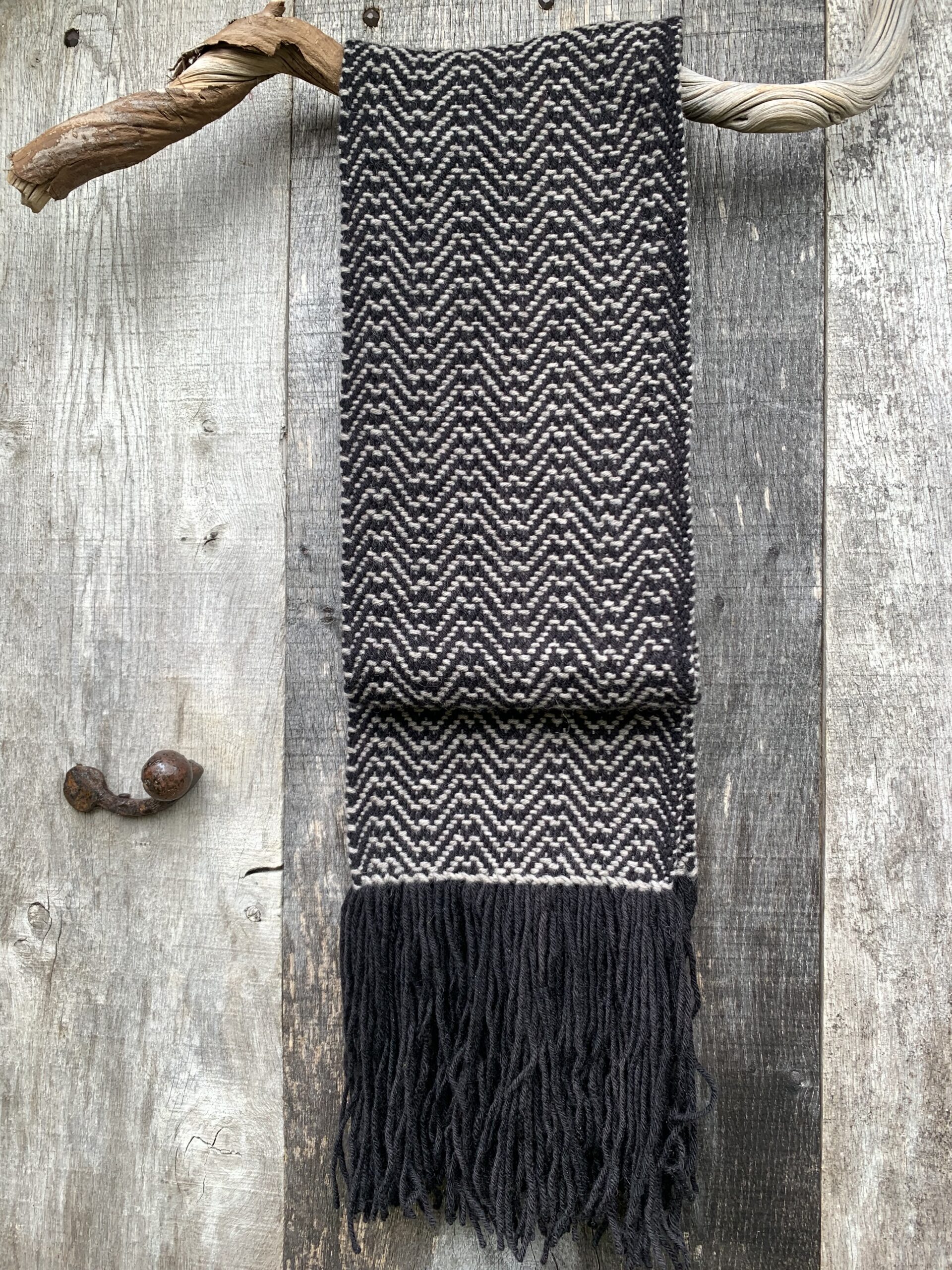 Arkhangai 100% yak black and rare grey - Image 2